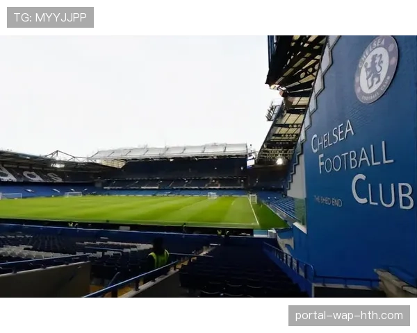 英超“足球遗产项目”启动,资助百座社区球场翻修